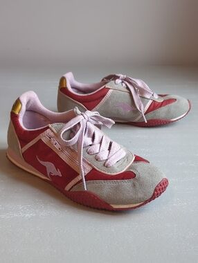 Vintage KangaROOS Sneakers Ruby Zipper Pocket Money Pouch size 7.5